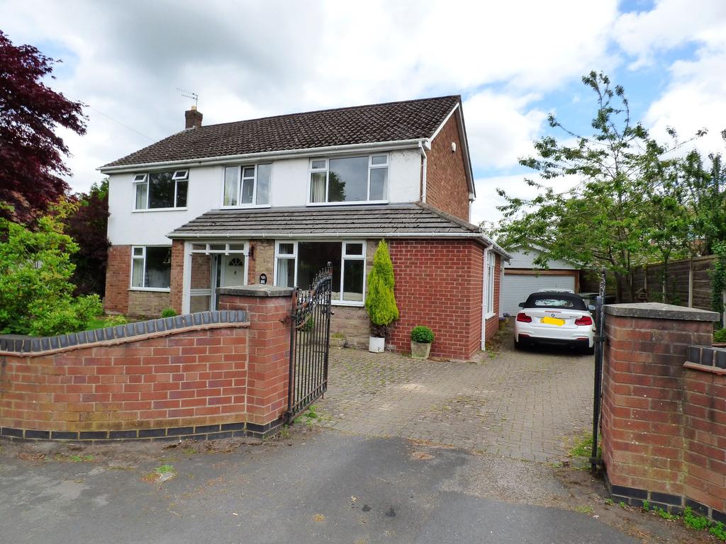 Chester Road, Hazel Grove, Stockport, SK7 4 bed detached house £525,000