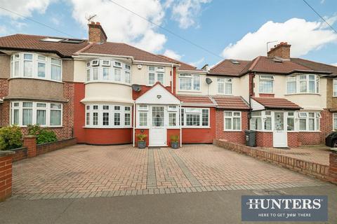 29 Eton Avenue, Hounslow, TW5 0HB