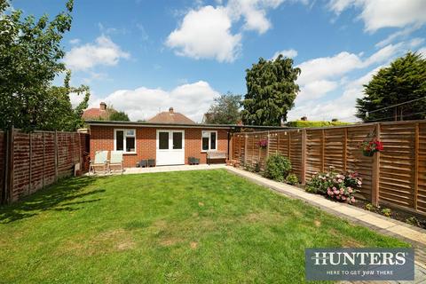 29 Eton Avenue, Hounslow, TW5 0HB