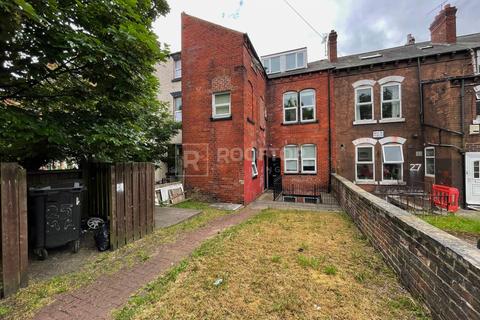 3 bedroom house to rent, Moorland Avenue, Leeds LS6