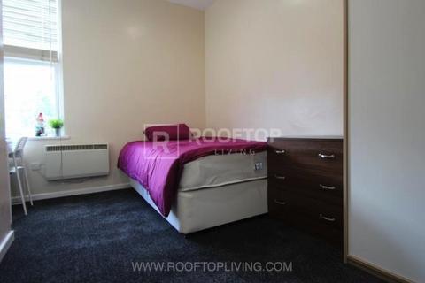 3 bedroom house to rent, Moorland Avenue, Leeds LS6