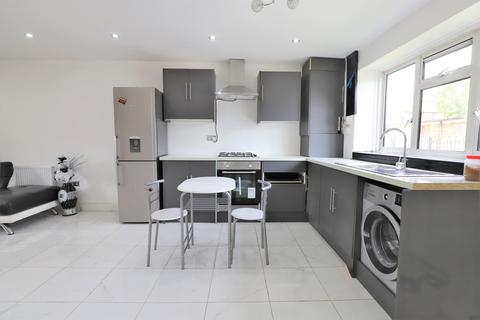 12 Hoskins Close, Hayes, UB3 4LR