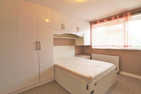 12 Hoskins Close, Hayes, UB3 4LR