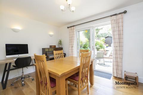 19 Crossing Road, Epping, CM16 7BQ