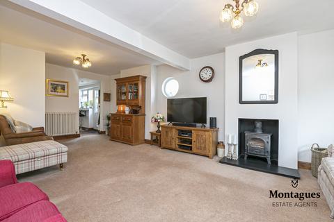 19 Crossing Road, Epping, CM16 7BQ