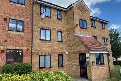 1 bedroom property to rent - Redford Close, Feltham