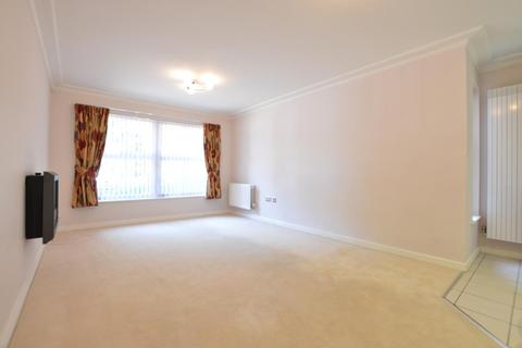 Flat 1, Woodlands House, 89 Old Woking Road, West Byfleet, KT14 6HZ