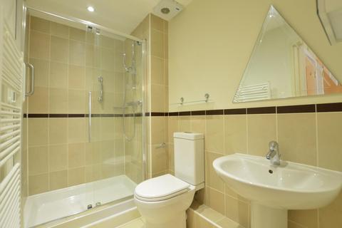 Flat 1, Woodlands House, 89 Old Woking Road, West Byfleet, KT14 6HZ