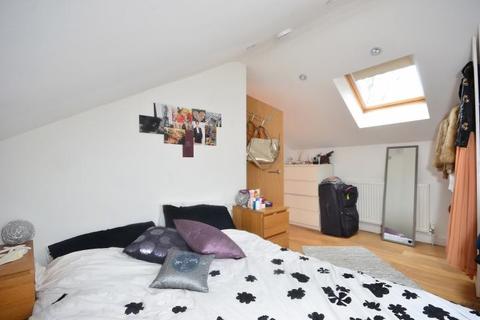 9 Sturdy Road, London, SE15 3RH