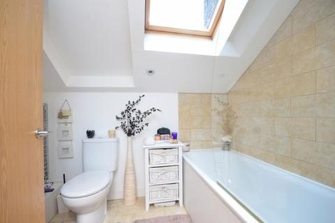 9 Sturdy Road, London, SE15 3RH