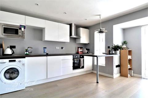 1 bedroom apartment to rent, Portland Rise, London