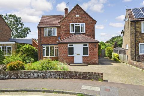 4 bedroom detached house for sale - Cedar Drive, Chichester, West Sussex
