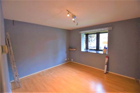 2 Rushdon Close, Romford, RM1 2RE