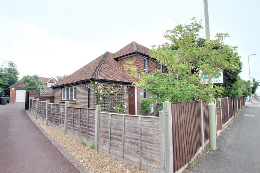 Bedhampton Road, Havant 2 bed cottage £259,995