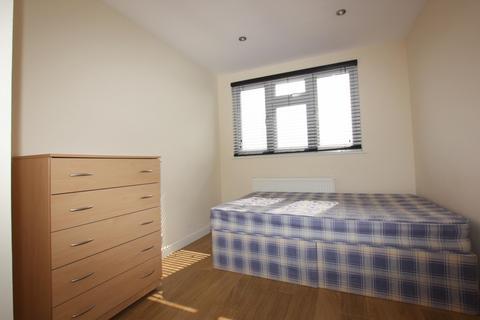 6 bedroom house to rent, Woodville Gardens, Golders Green, NW11