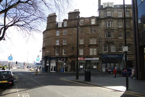 2 bedroom flat to rent, 3/1 6 Whitehall Crescent, Dundee