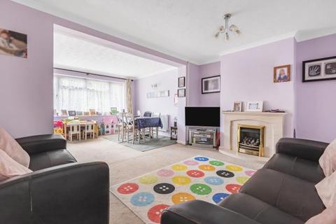 38 Goaters Road, Ascot, SL5 8JA