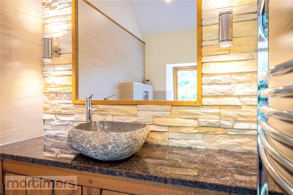 Master En-Suite