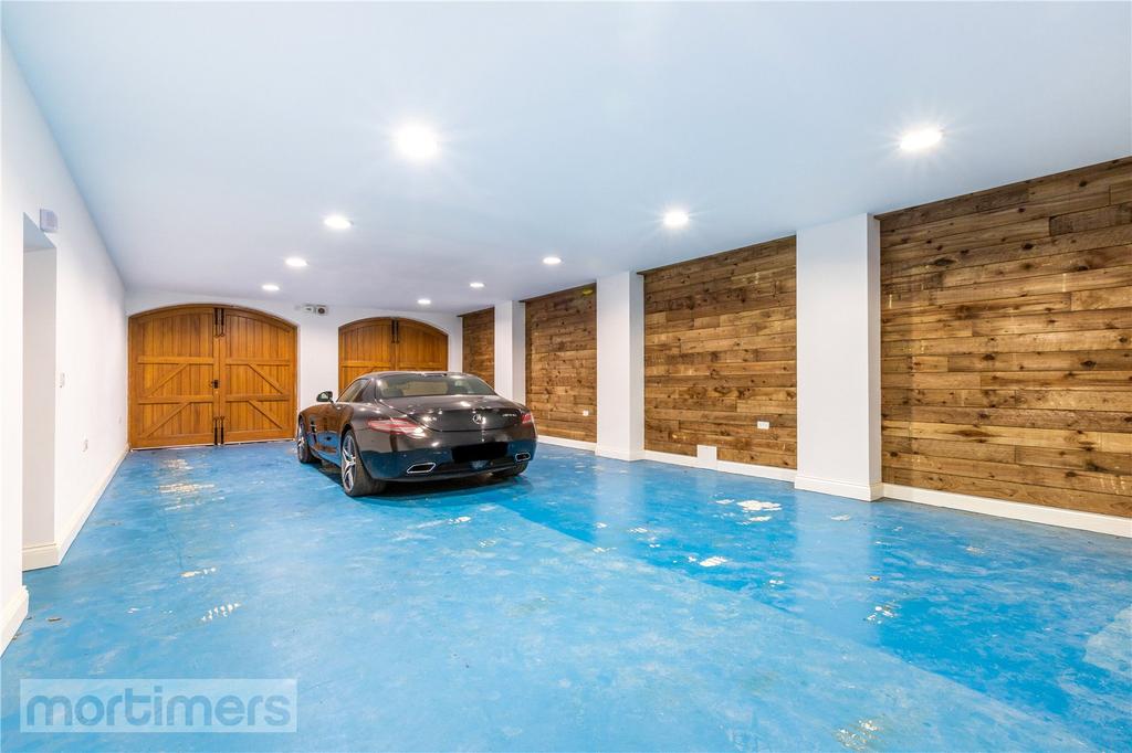 Four Car Garage