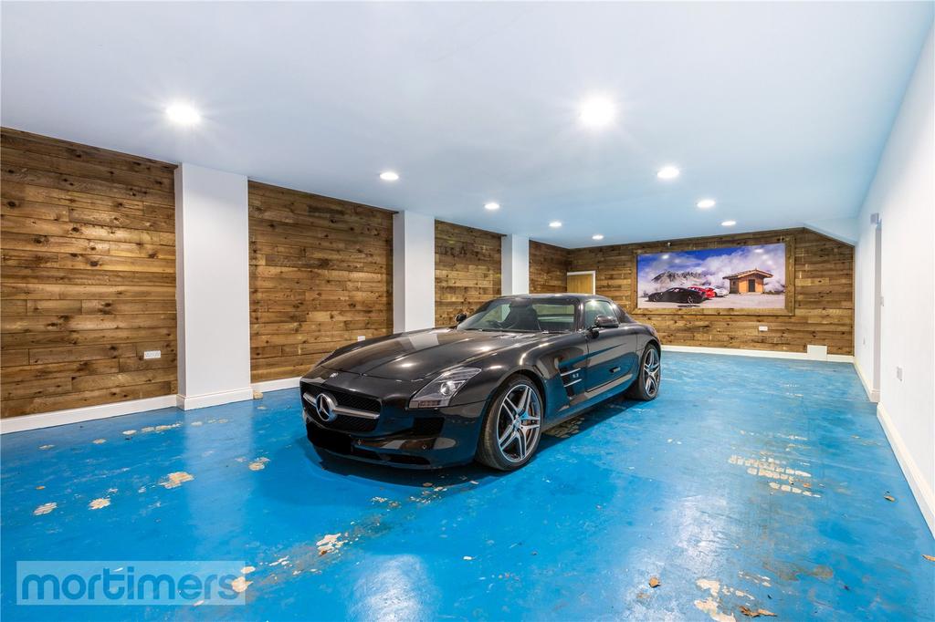 Four Car Garage