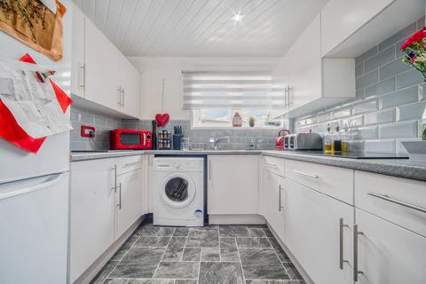 217 Abbeylands Road, Clydebank, G81 5DS
