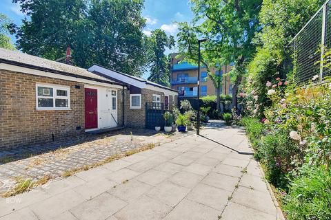 16 Durham Row, London, E1 0NP