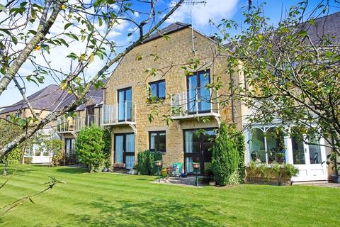 15 Bowling Green Court, Moreton-in-marsh, GL56 0BX