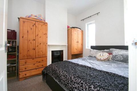 21b Beach Road, Littlehampton, BN17 5JA