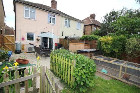 69 Carrs Road, Clacton-on-sea, CO15 3EU