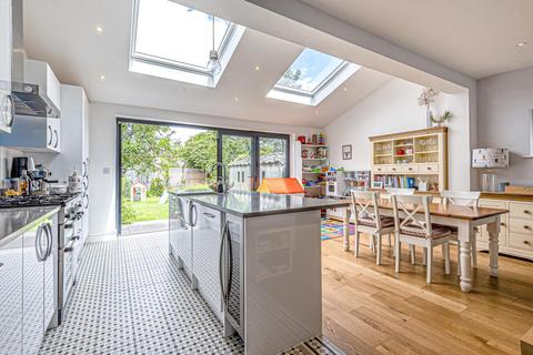 15 Northway, Morden, SM4 4HE