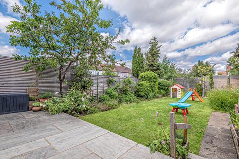 15 Northway, Morden, SM4 4HE