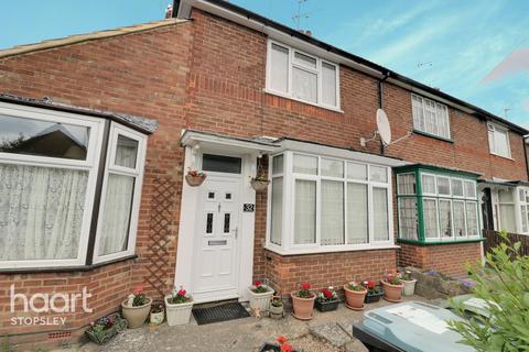 32 Hazelwood Close, Luton, LU2 8AR