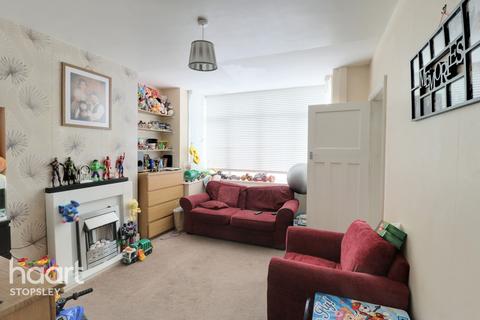 32 Hazelwood Close, Luton, LU2 8AR