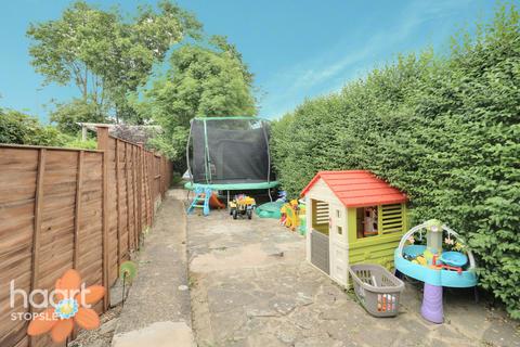 32 Hazelwood Close, Luton, LU2 8AR