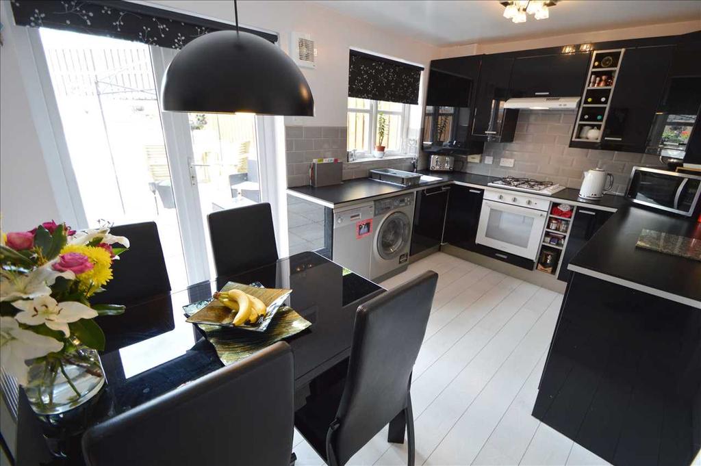 Kitchen / Diner