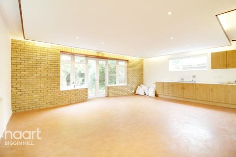 1 Haig Road, Biggin Hill, Westerham, TN16 3LJ