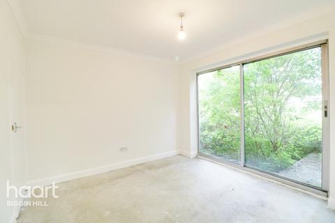 1 Haig Road, Biggin Hill, Westerham, TN16 3LJ