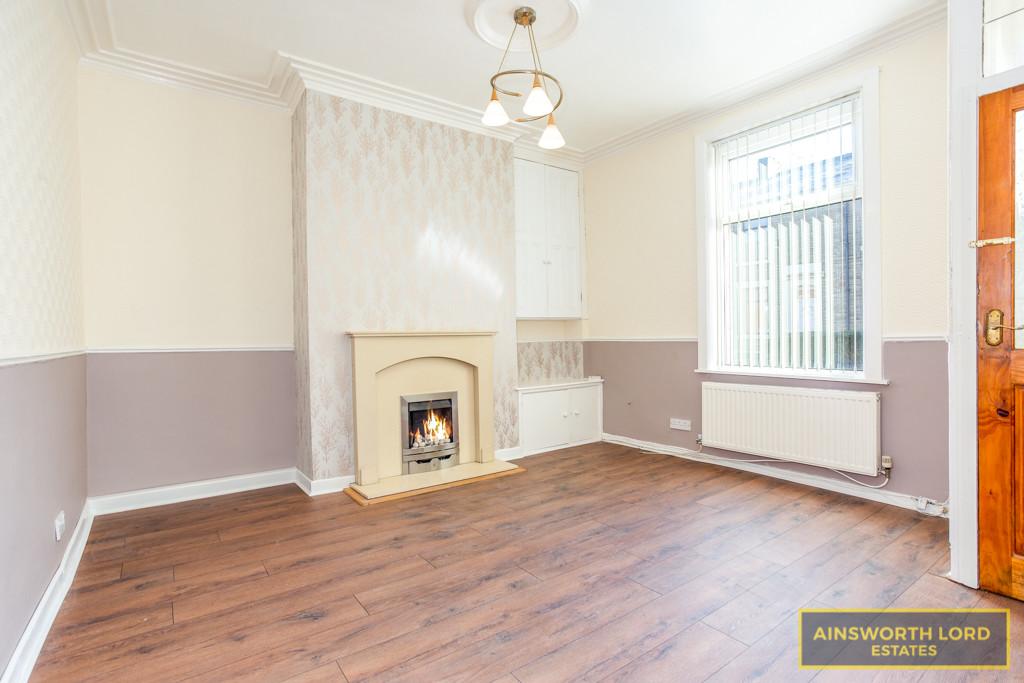 Street, Mill Hill, Blackburn 3 bed terraced house £595 pcm