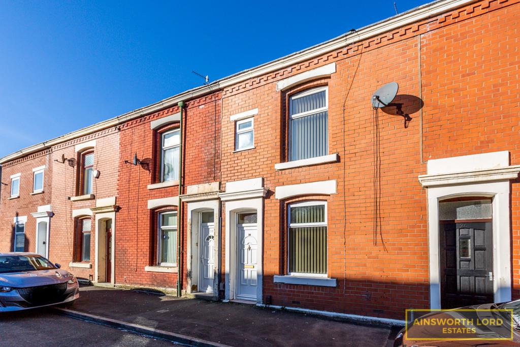 Street, Mill Hill, Blackburn 3 bed terraced house £595 pcm