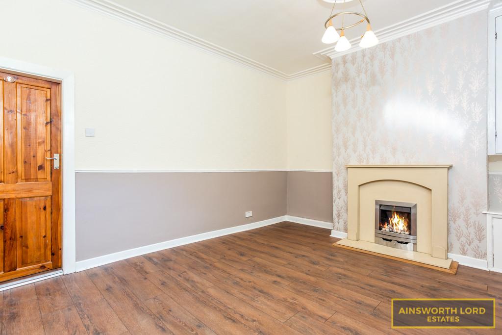 Street, Mill Hill, Blackburn 3 bed terraced house £595 pcm
