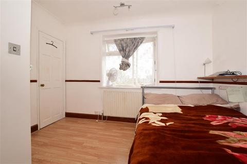 88 Welbeck Road, Carshalton, SM5 1TA