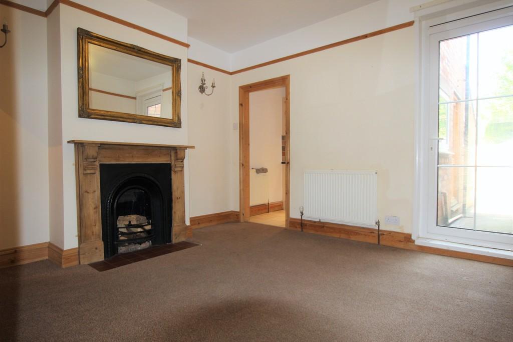 Bolston Road, Worcester 3 bed terraced house £900 pcm (£208 pw)