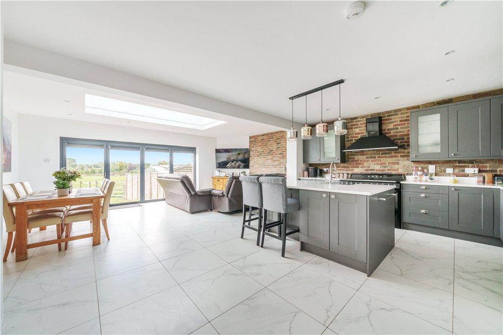 Kitchen/Sitting Room