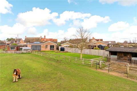 undefined, Plum Park Lane, Paulerspury, Northamptonshire, NN12