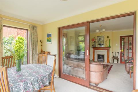 6 Thruffle Way, Bar Hill, Cambridge, CB23 8TR