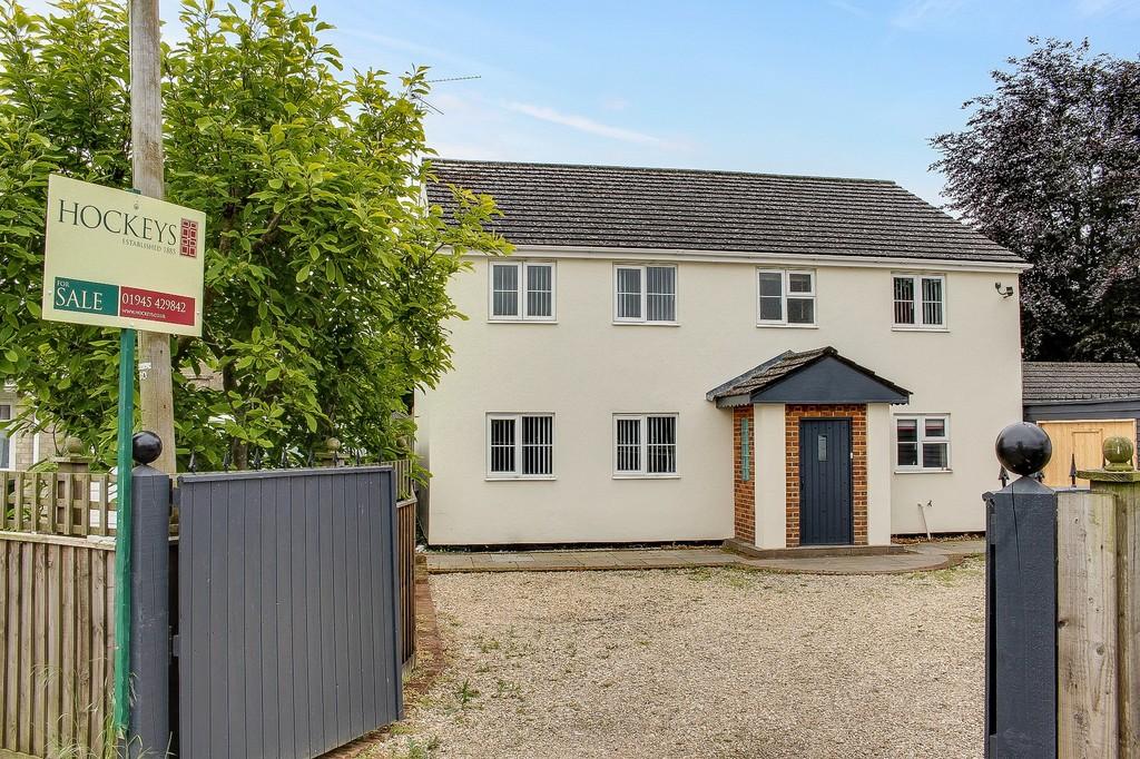 Church Road, 6 bed detached house £425,000