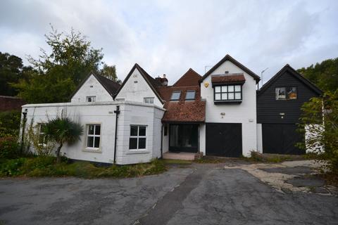 Office to rent - Lower Street, Pulborough