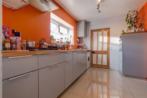 9 Cardy Close, Redditch, B97 6NU
