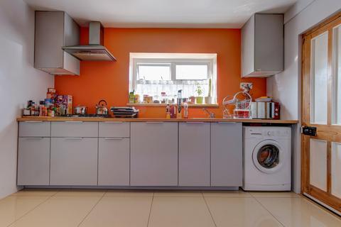 9 Cardy Close, Redditch, B97 6NU