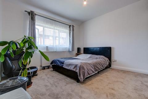 9 Cardy Close, Redditch, B97 6NU
